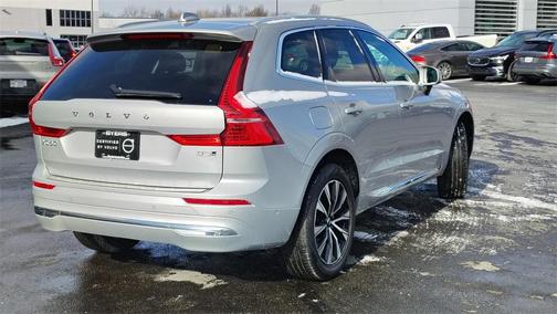 2023 Volvo XC60 B5 Plus Bright Theme