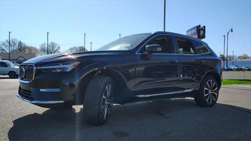 2022 Volvo XC60 Recharge Plug-In Hybrid T8 Inscription Expression