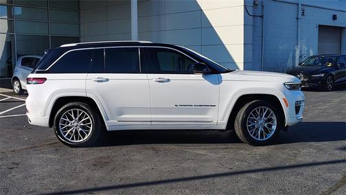 2022 Jeep Grand Cherokee 4xe Summit