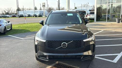Onyx Black Metallic 2026 Volvo XC90 B6 Ultra