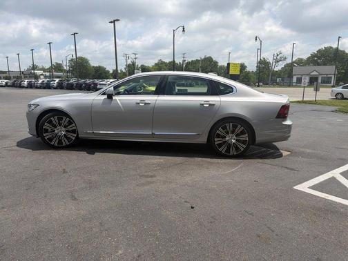Silver Dawn Metallic 2023 Volvo S90 B6 Plus