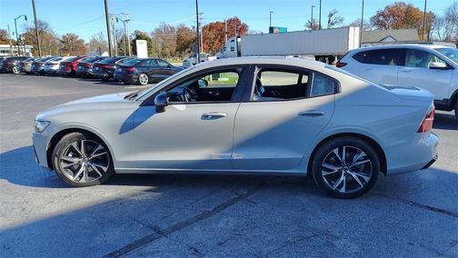 2025 Volvo S60 B5 Core