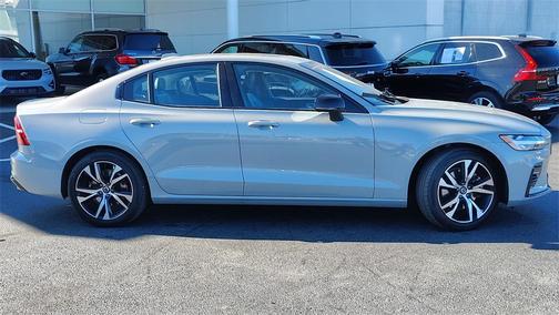 2025 Volvo S60 B5 Core