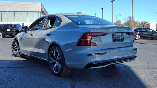 2025 Volvo S60 B5 Core