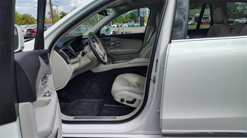 2023 Volvo XC90 B6 Plus 7-Seater