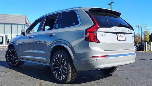 2026 Volvo XC90 B6 Plus 7-Seater