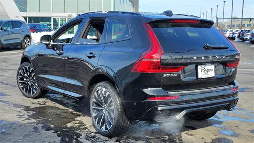 2026 Volvo XC60 B5 Ultra