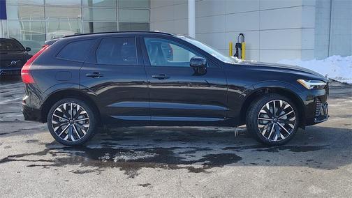 2026 Volvo XC60 B5 Ultra