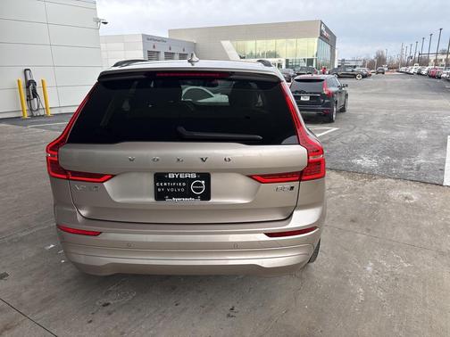 2023 Volvo XC60 B5 Core
