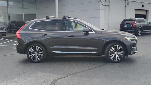 2022 Volvo XC60 B5 Inscription