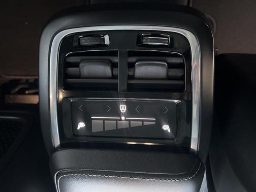 2022 Volvo XC60 B5 Inscription