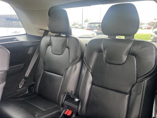2019 Volvo XC90 T6 Inscription