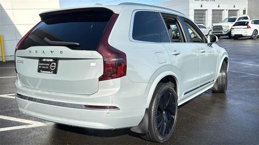 2024 Volvo XC90 Recharge Plug-In Hybrid Ultimate