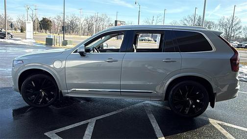 2024 Volvo XC90 Recharge Plug-In Hybrid Ultimate