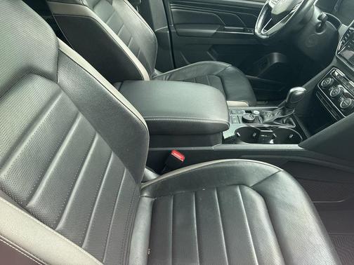 2021 Volkswagen Atlas 3.6L SEL Premium