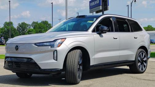 2025 Volvo EX90 Twin Motor Performance Ultra