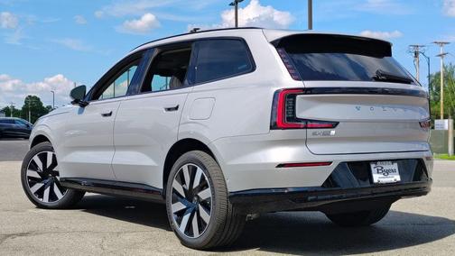 2025 Volvo EX90 Twin Motor Performance Ultra
