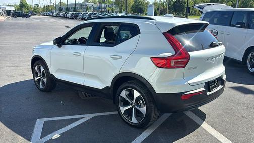 Crystal White 2026 Volvo XC40 B5 Plus