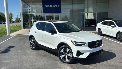 Crystal White 2026 Volvo XC40 B5 Plus