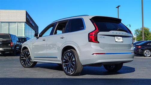 2026 Volvo XC90 Plug-In Hybrid T8 Plus