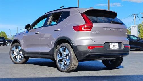 2026 Volvo XC40 B5 Plus