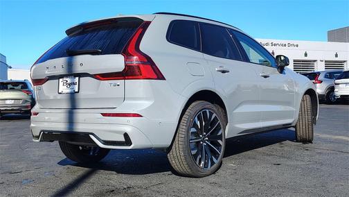 2026 Volvo XC60 Plug-In Hybrid T8 Ultra