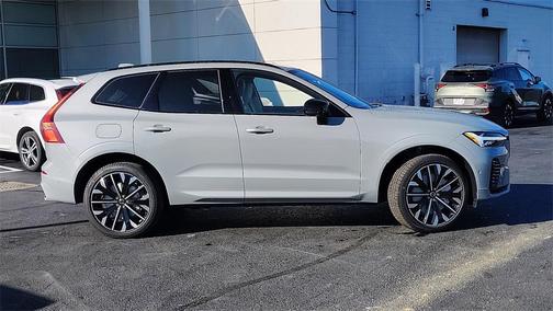 2026 Volvo XC60 Plug-In Hybrid T8 Ultra