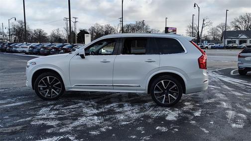 2024 Volvo XC90 B6 Plus Bright Theme