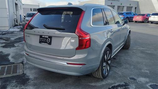 2024 Volvo XC90 Recharge Plug-In Hybrid T8 Plus Bright Theme 7 Passenger