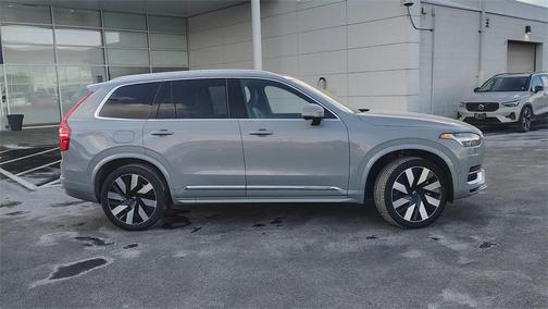 2024 Volvo XC90 Recharge Plug-In Hybrid T8 Plus Bright Theme 7 Passenger