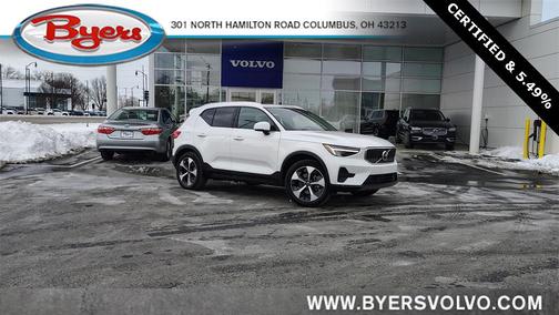 2025 Volvo XC40 B5 Core