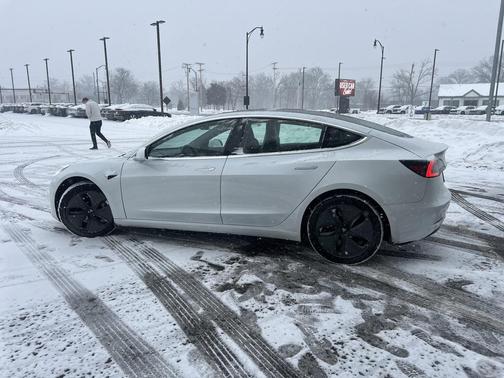 2020 Tesla Model 3 Standard Range Plus