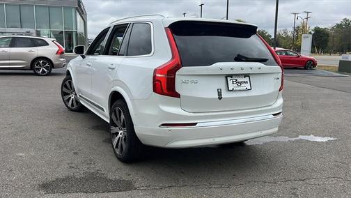 2025 Volvo XC90 Plug-In Hybrid T8 Plus