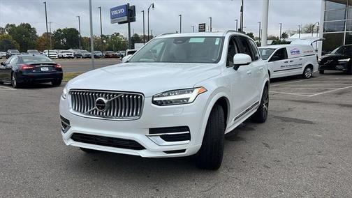 2025 Volvo XC90 Plug-In Hybrid T8 Plus