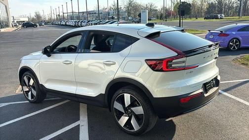 Crystal White 2023 Volvo C40 Recharge Pure Electric Twin Plus