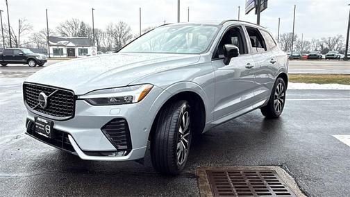 2025 Volvo XC60 B5 Plus