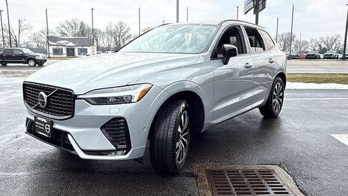 2025 Volvo XC60 B5 Plus