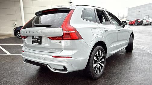 2025 Volvo XC60 B5 Plus