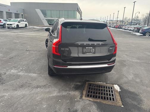 2023 Volvo XC90 B6 Plus 7-Seater