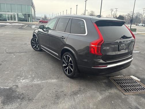 2023 Volvo XC90 B6 Plus 7-Seater