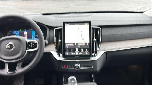 Vapour Grey Metallic 2026 Volvo XC90 B6 Ultra