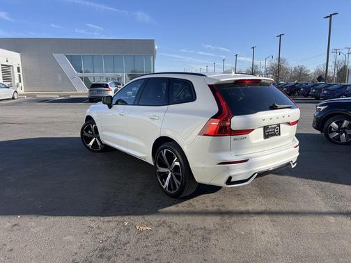 2024 Volvo XC60 Recharge Plug-In Hybrid Ultimate