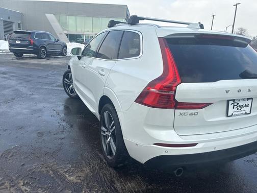 2018 Volvo XC60 T5 Momentum