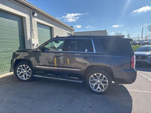Iridium Metallic 2018 GMC Yukon SLT