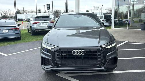 Daytona Gray Pearl Effect 2020 Audi Q8 55 Premium Plus