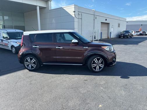 2017 Kia Soul +