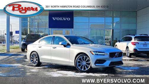2021 Volvo S60 T6 Momentum