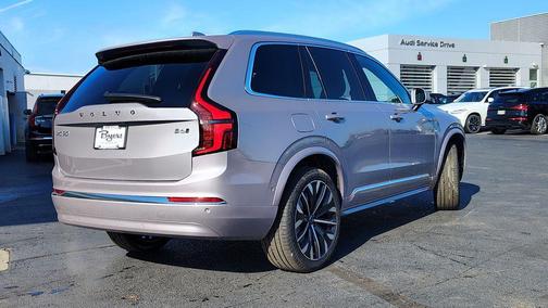 2026 Volvo XC90 B6 Plus 6-Seater