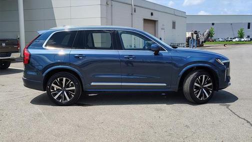 2025 Volvo XC90 B5 Core