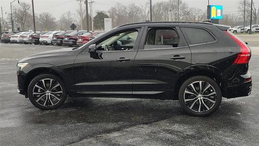 2023 Volvo XC60 B5 Plus Dark Theme